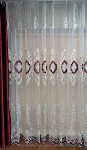 Гардина-сітка з кордовою вишивкою/велюровими вставками та стразами 500х270 см 1166 фото
